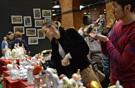 Winter flea market at Museum of Moscow