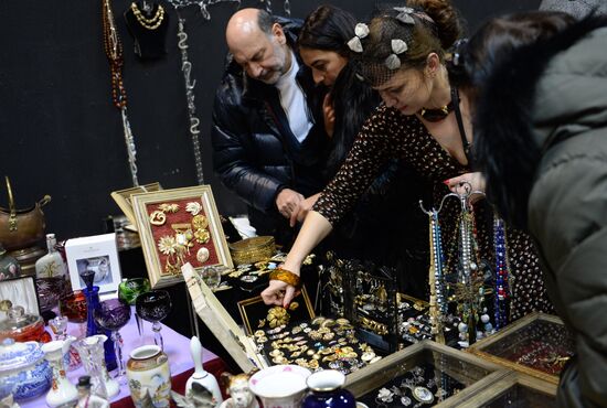 Winter flea market at Museum of Moscow