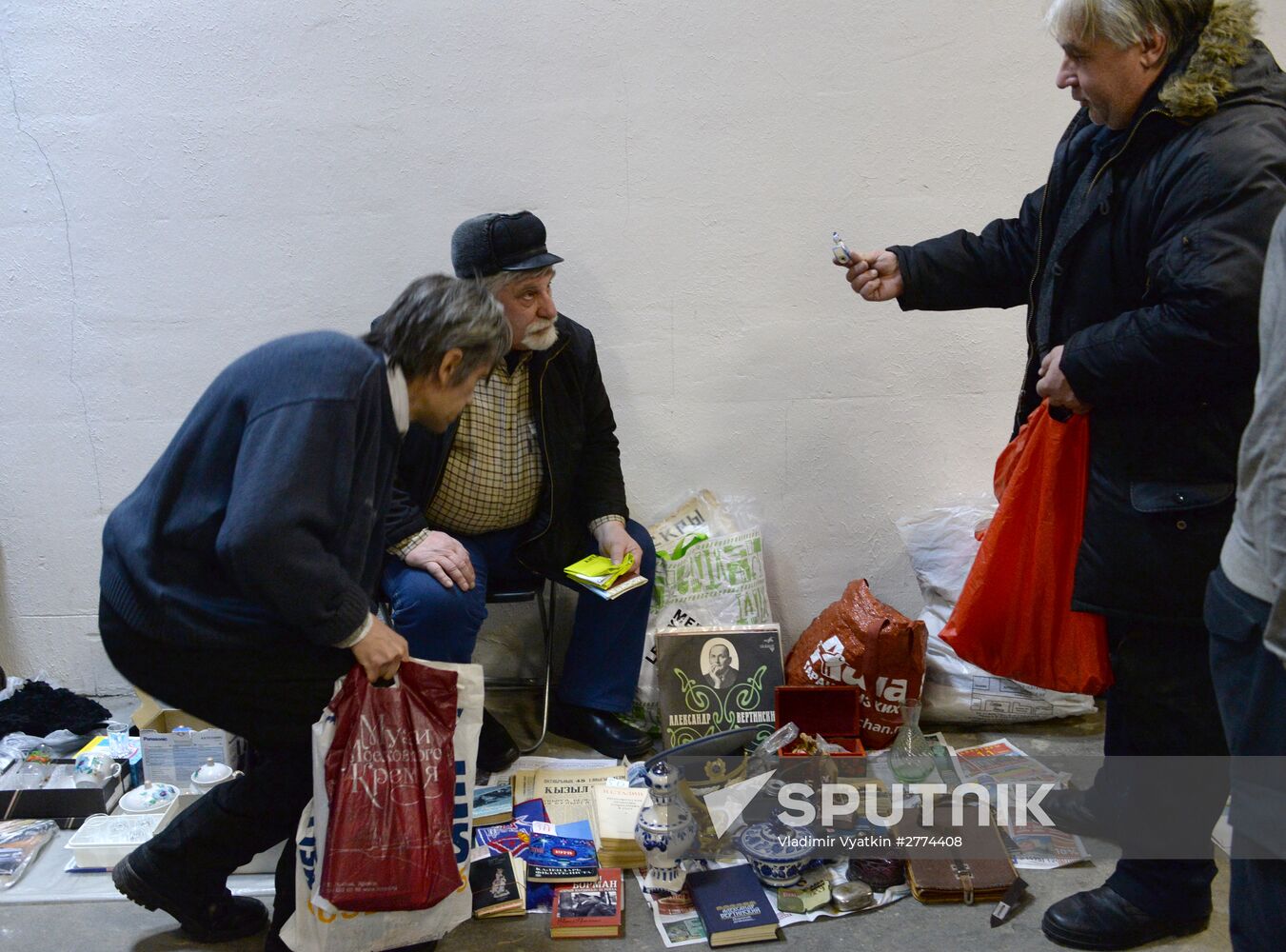 Winter flea market at Museum of Moscow
