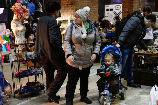 Winter flea market at Museum of Moscow