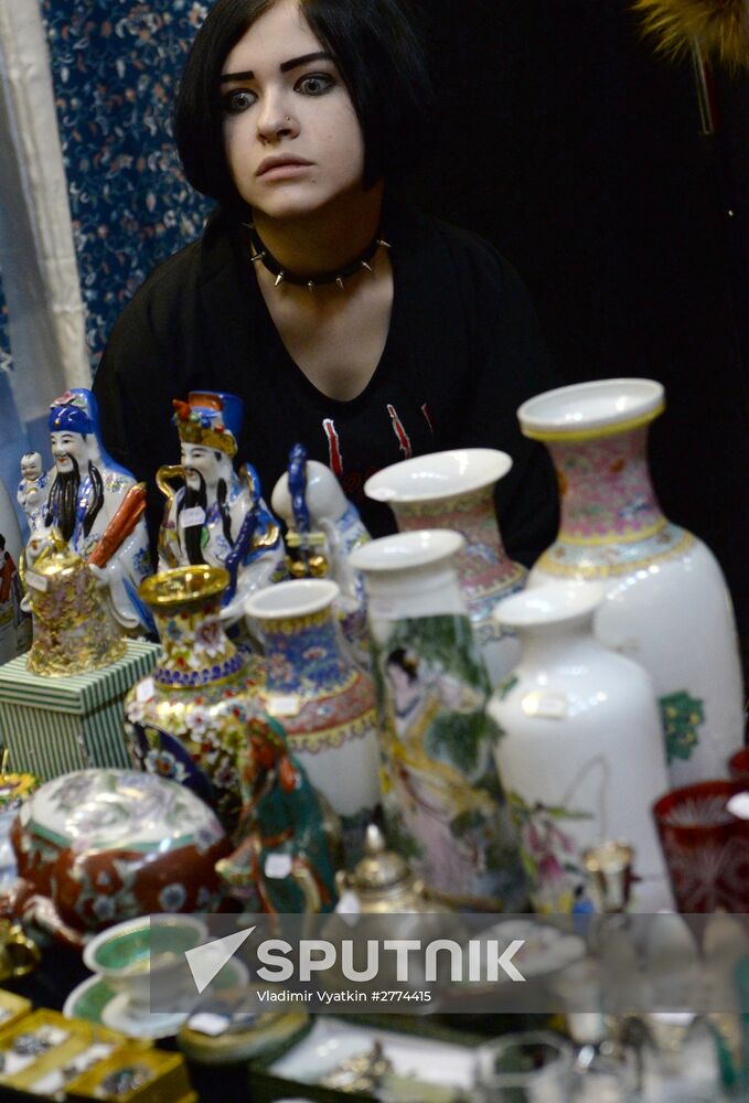 Winter flea market at Museum of Moscow