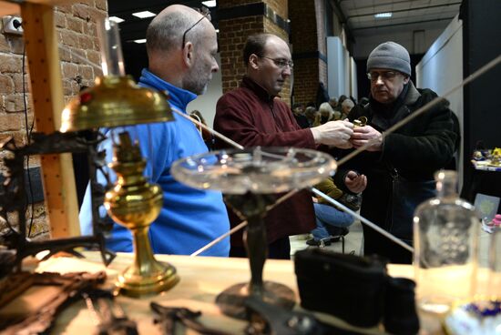 Winter flea market at Museum of Moscow