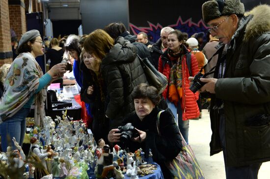 Winter flea market at Museum of Moscow