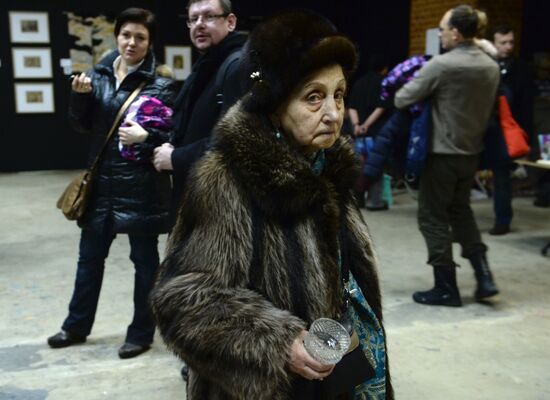 Winter flea market at Museum of Moscow