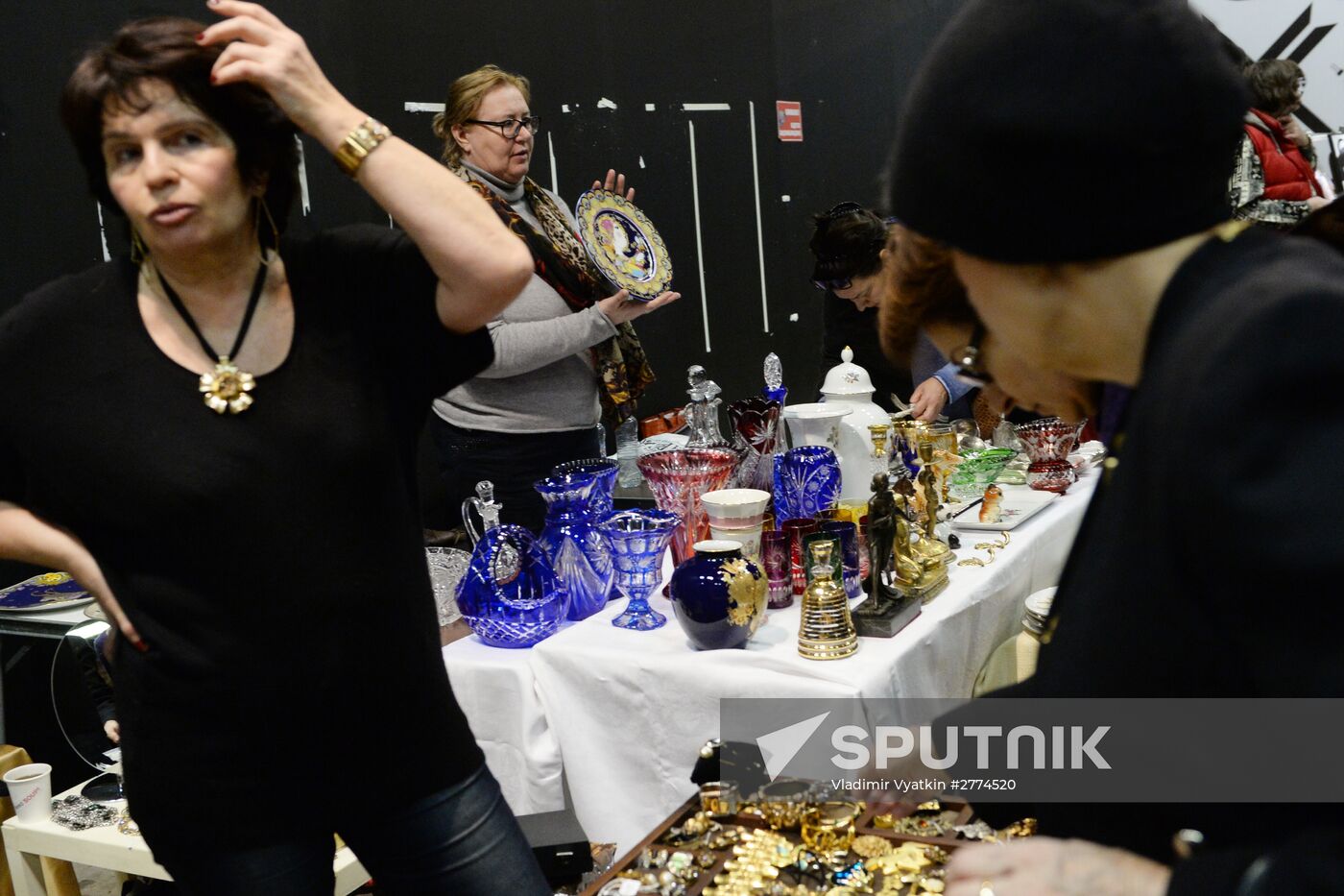 Winter flea market at Museum of Moscow