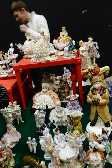Winter flea market at Museum of Moscow