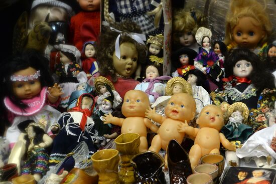 Winter flea market at Museum of Moscow