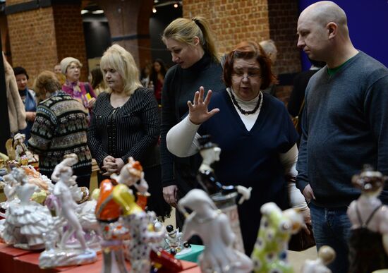 Winter flea market at Museum of Moscow