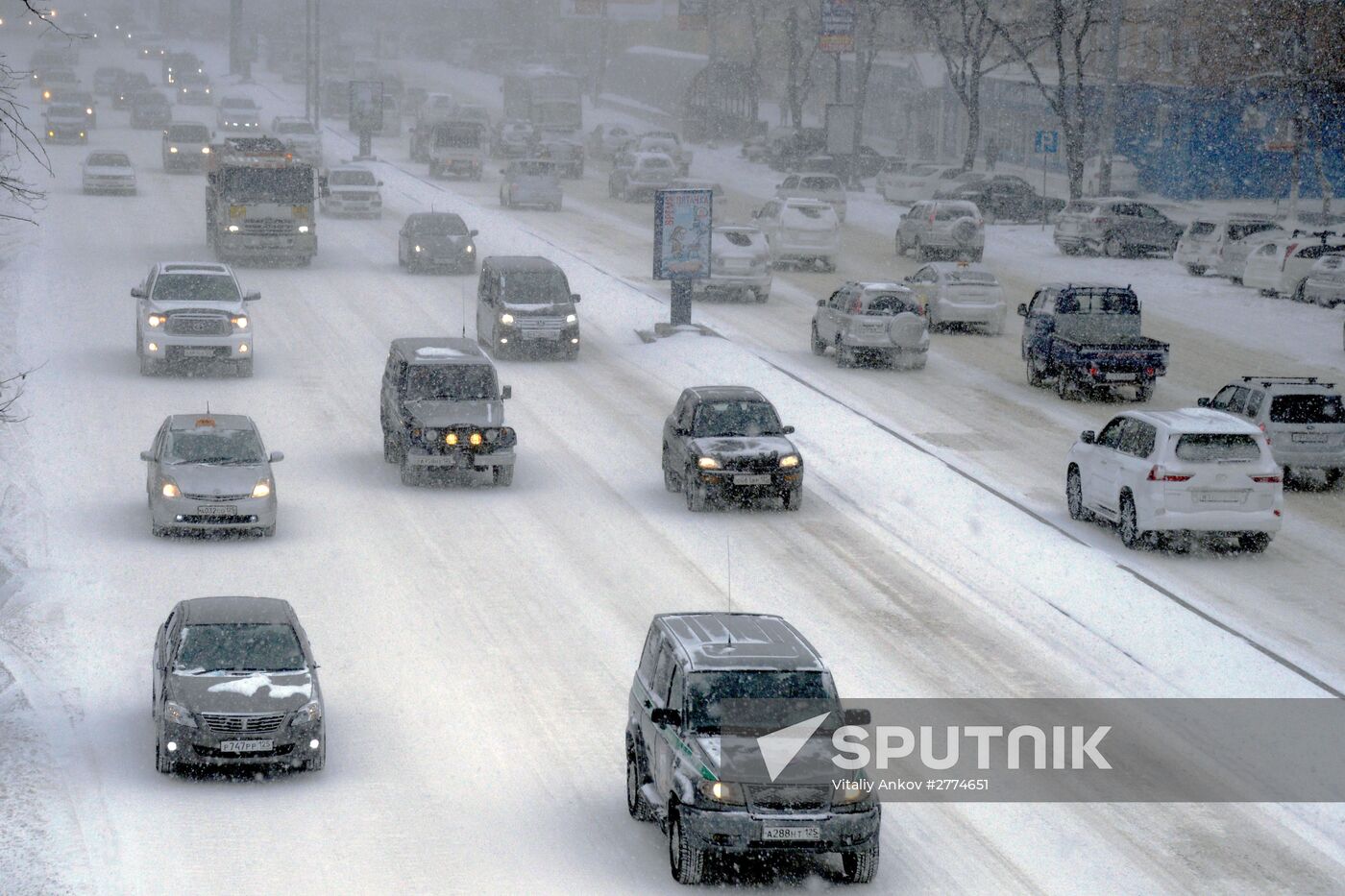 Snow storm in Vladivostok