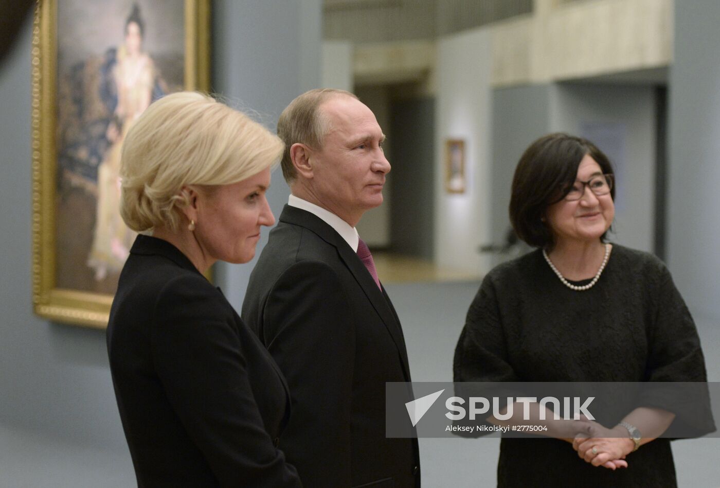 Russian President Vladimir Putin visits exhibition dedicated to Valentin Serov's jubilee on Krymsky Val