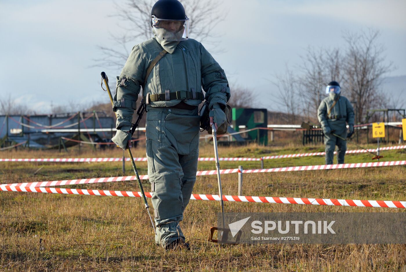 Combat engineer units exercise in Russian cities