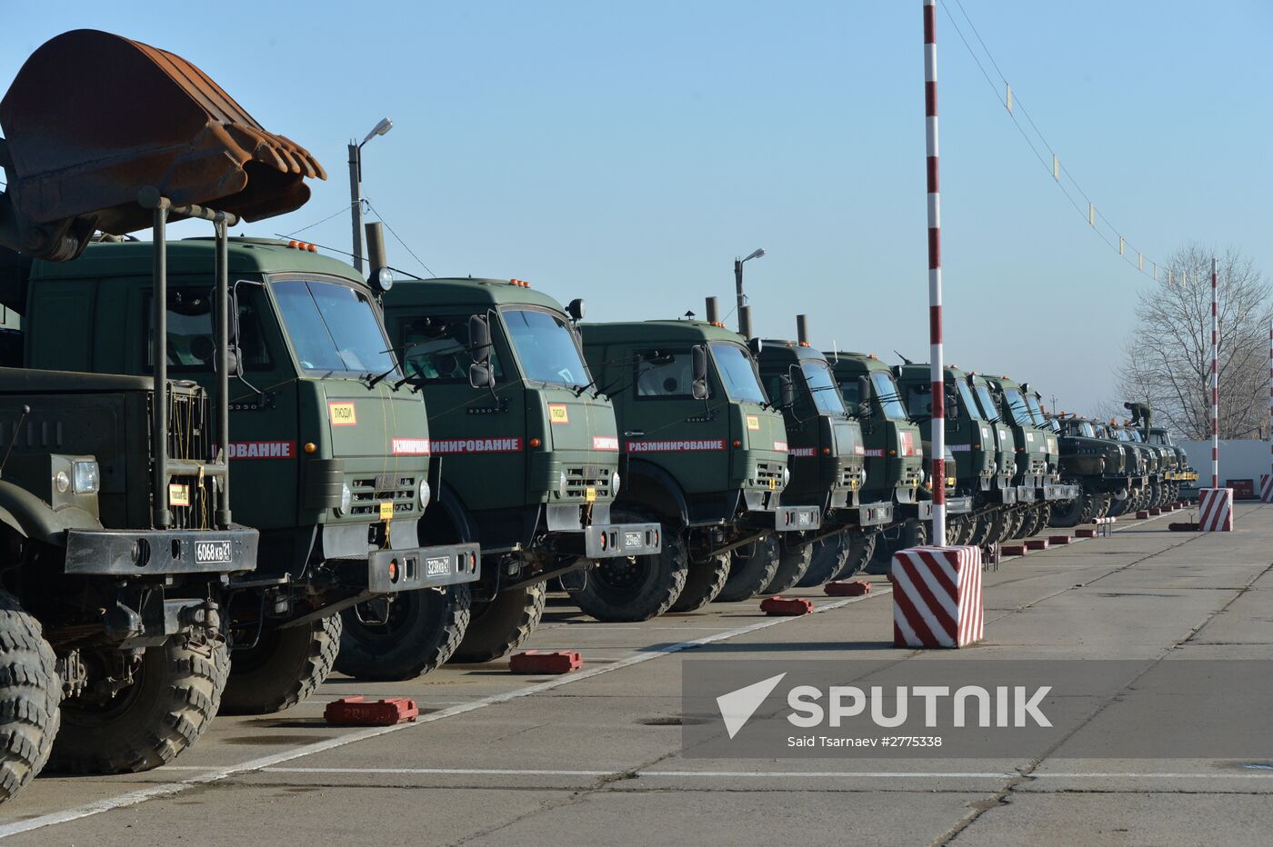 Combat engineer units exercise in Russian cities