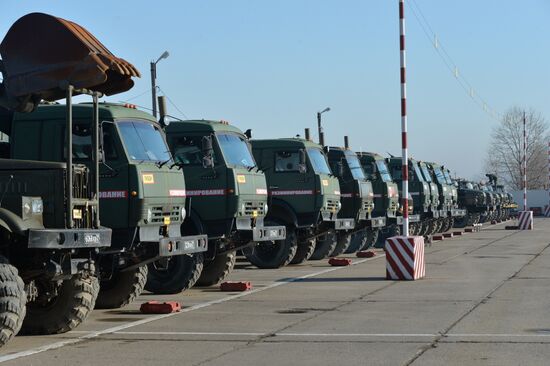 Combat engineer units exercise in Russian cities