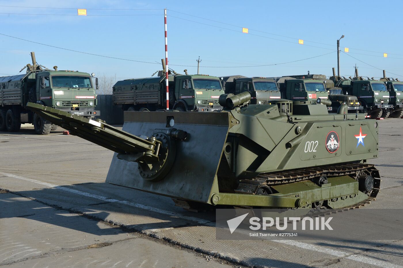 Combat engineer units exercise in Russian cities