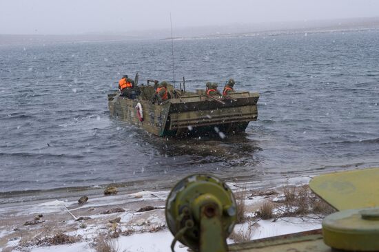 Combat engineer units exercise in Russian cities