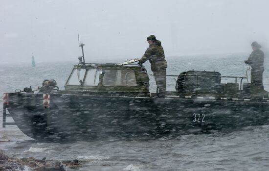 Combat engineer units exercise in Russian cities