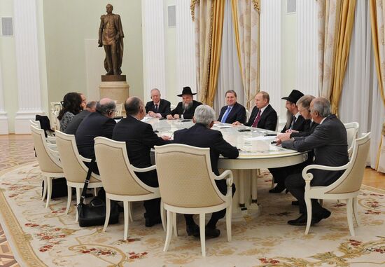 President Vladimir Putin meets with representatives of European Jewish Congress
