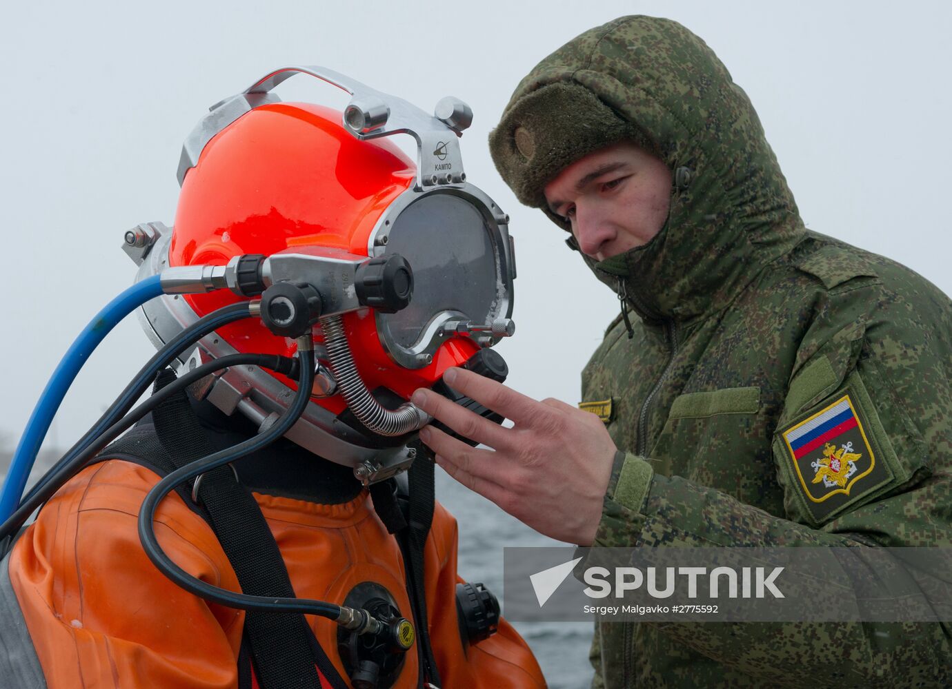 Combat engineer units exercise in Russian cities