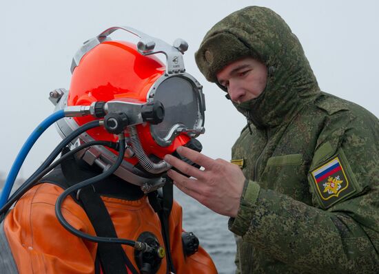 Combat engineer units exercise in Russian cities