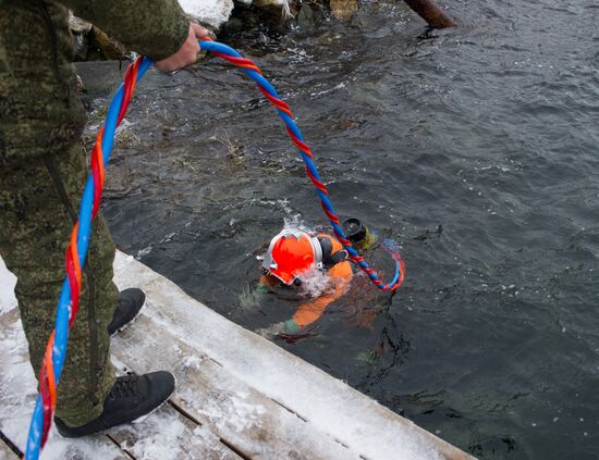 Combat engineer units exercise in Russian cities