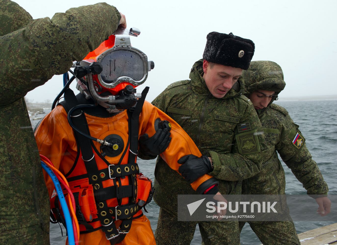 Combat engineer units exercise in Russian cities