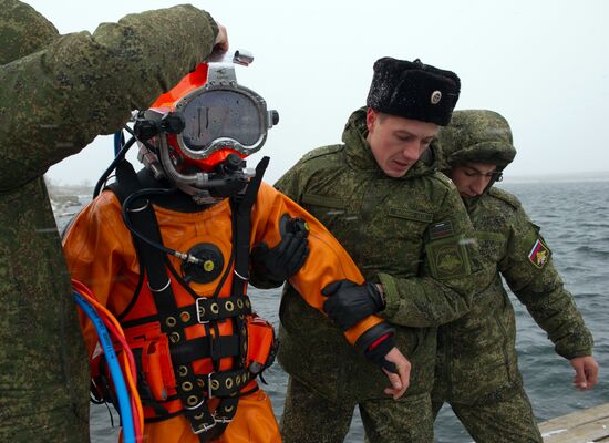 Combat engineer units exercise in Russian cities