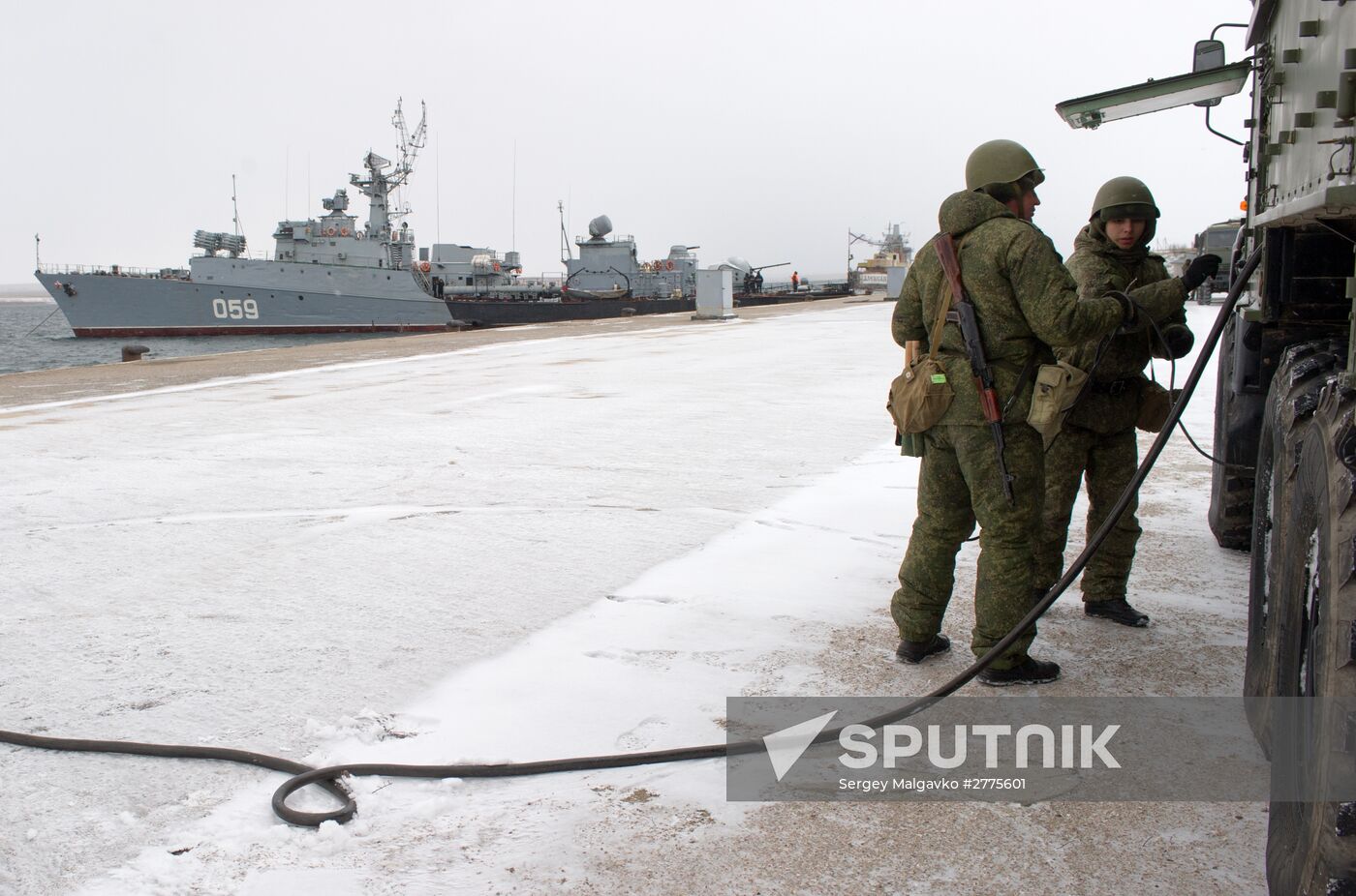 Combat engineer units exercise in Russian cities