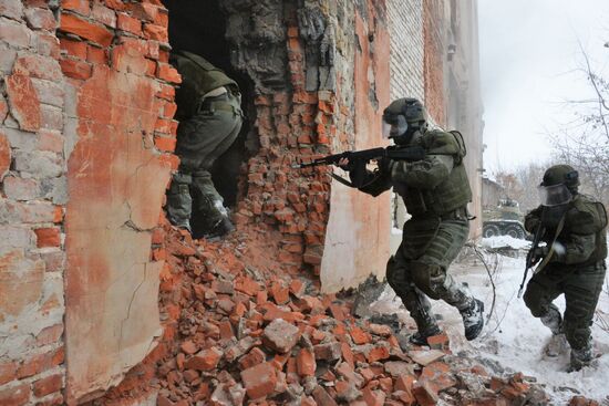Assault battalion of Russian army's engineer force conduct military exersize