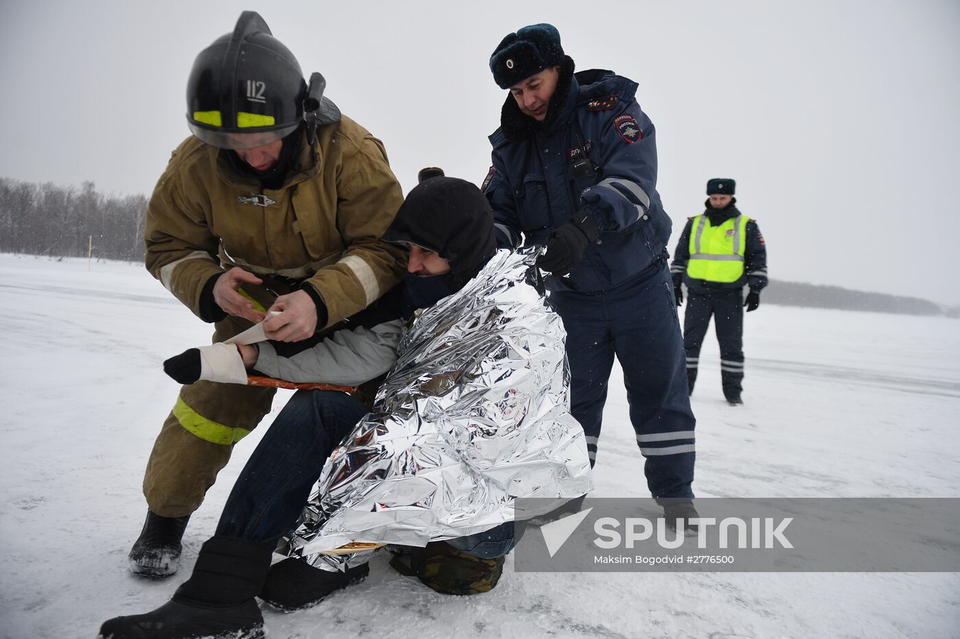 Exercise in RTA relief efforts on ice crossing in Kazan