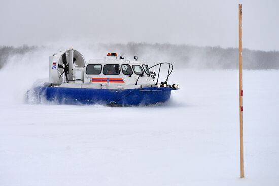 Traffic accident response training on ice crossing in Kazan