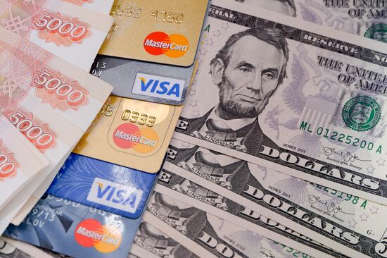Banknotes and coins of Russia and United States