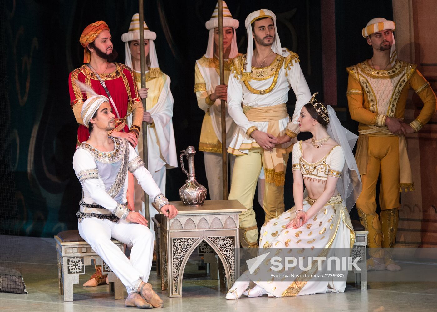 Final rehearsal of La Bayadère at State Kremlin Palace