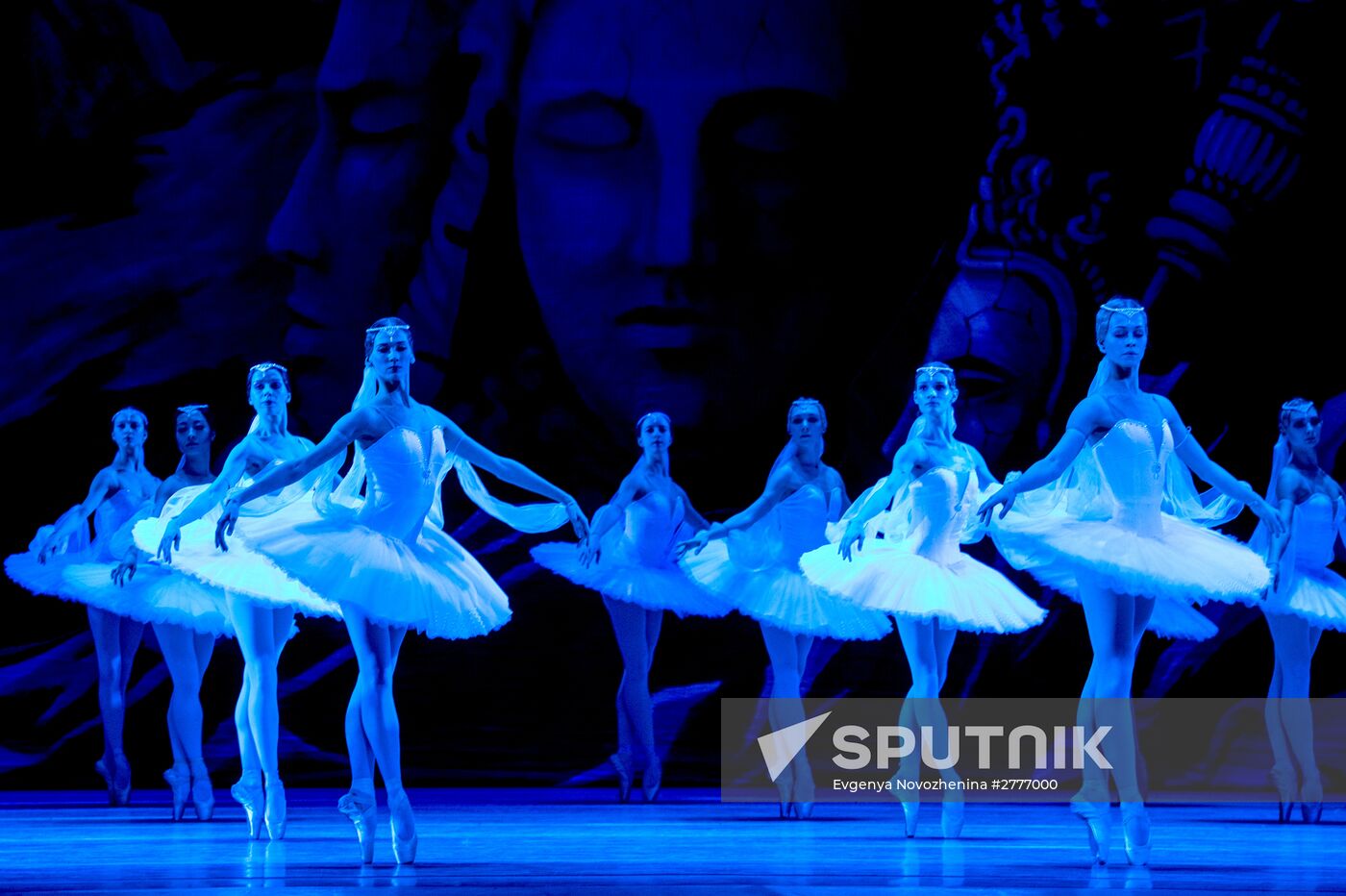 Final rehearsal of La Bayadère at State Kremlin Palace