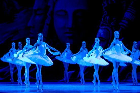 Final rehearsal of La Bayadère at State Kremlin Palace