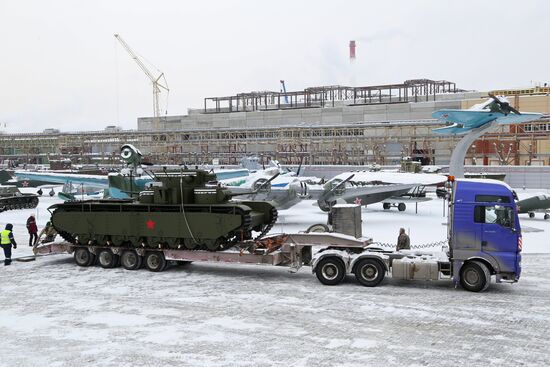 Sverdlovsk Region engineers restore T-35 tank from Soviet drawings