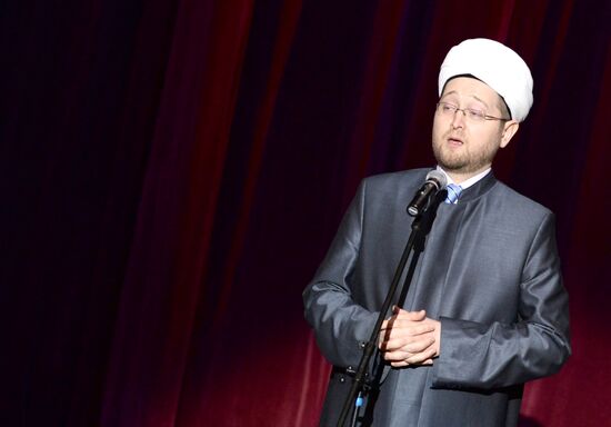 Mawlid an-Nabi theatrical performance dedicated to Prophet Muhammad