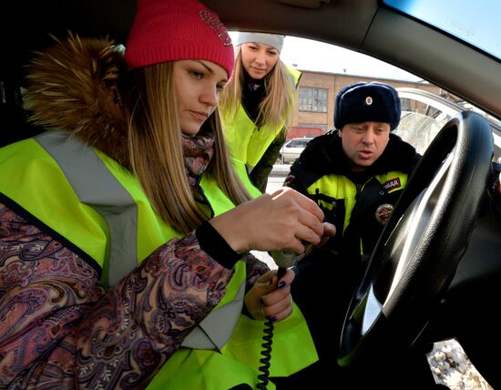 Russian Interior Ministry holds Student Landing Party 2016 campaign in Vladivostok