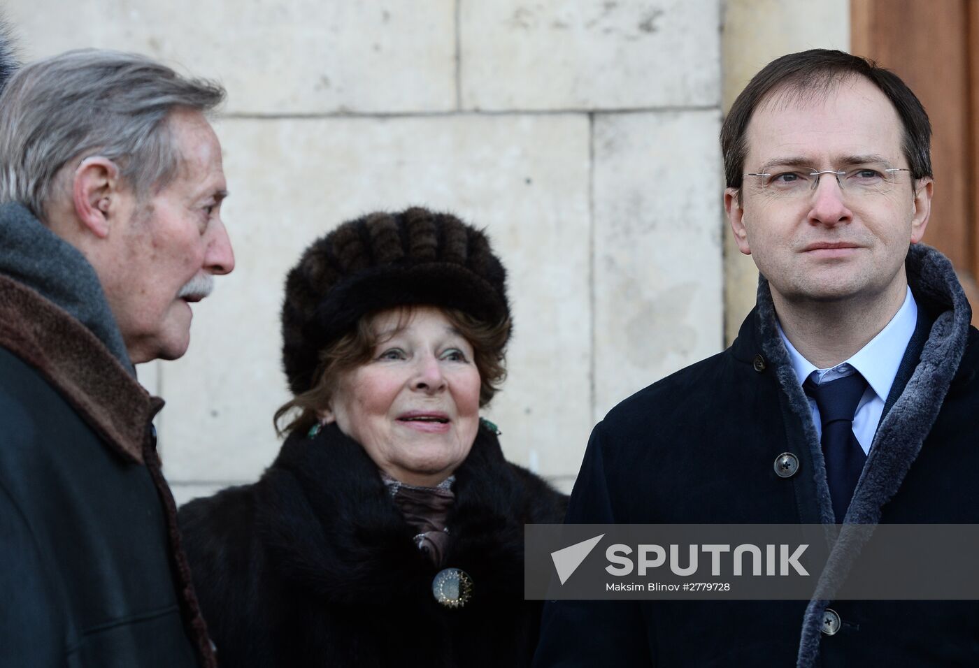 Unveiling memorial plaque in honor of People's Artist of the USSR Yevgeny Vesnik