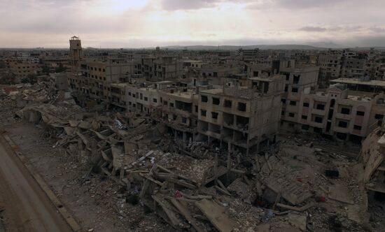 Syrian army fights in Syria's Darayya