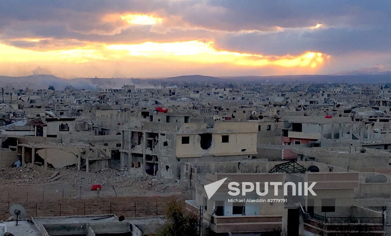 Syrian army fights in Syria's Darayya