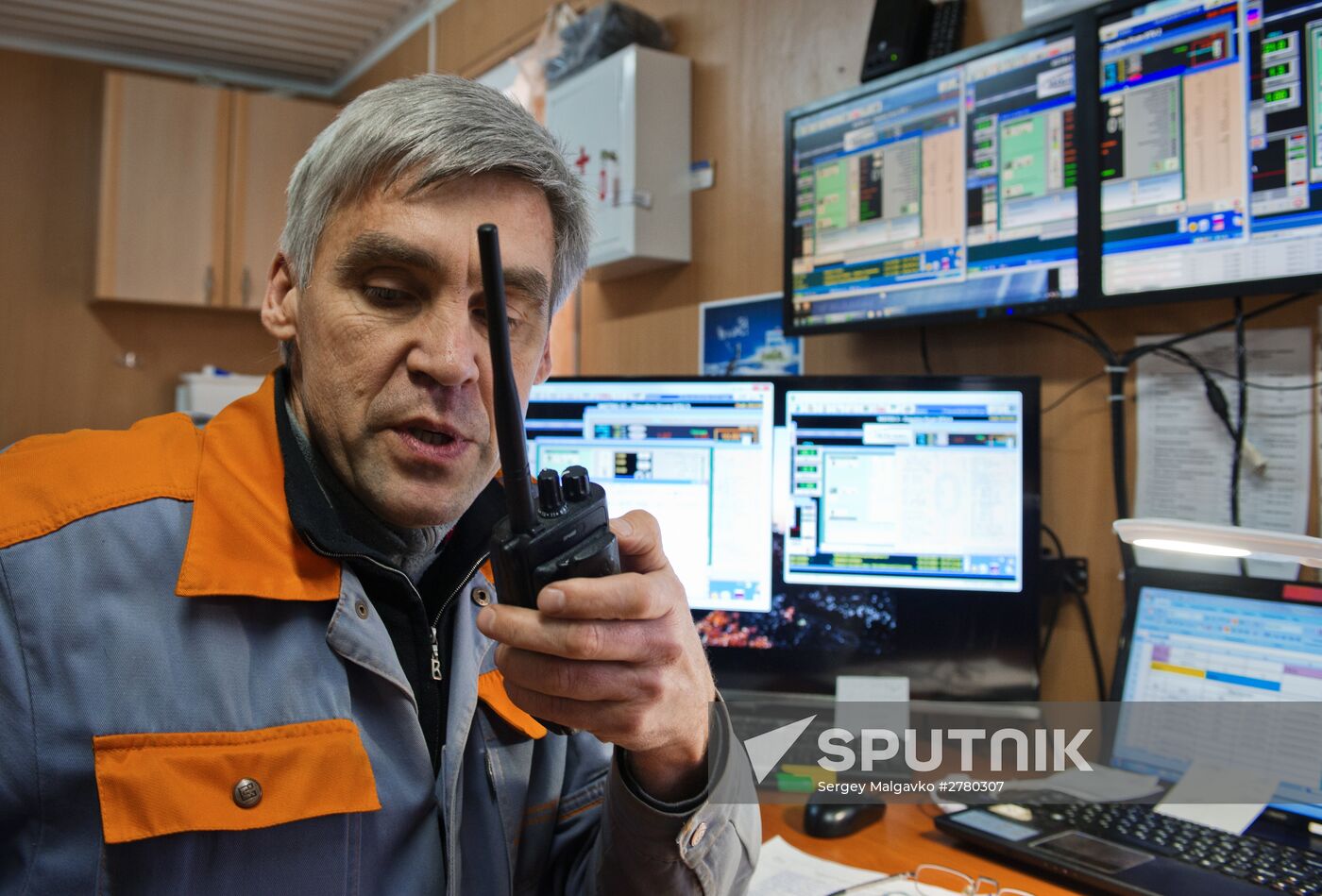 Fifteen mobile gas turbine power plants generate power for Crimea