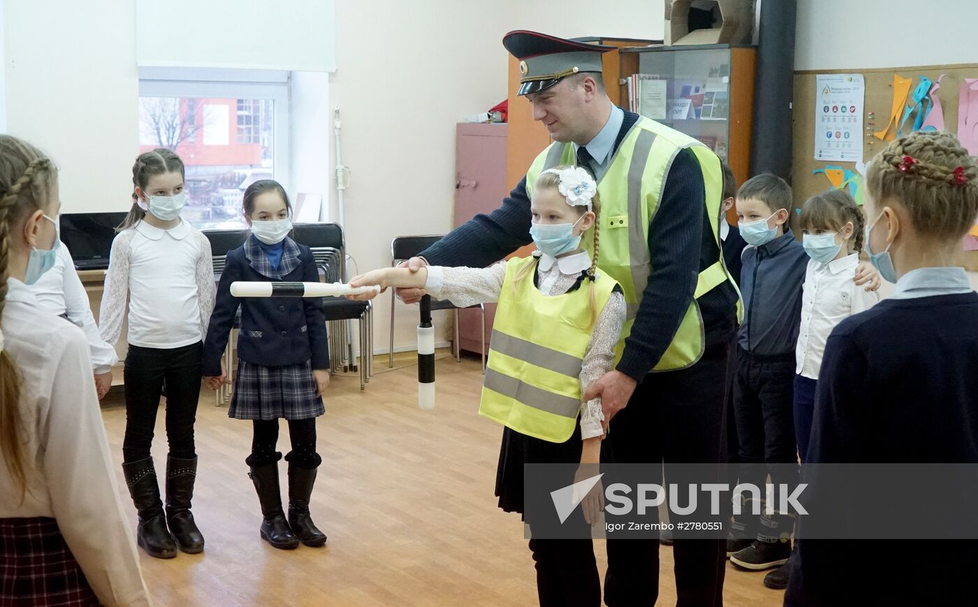 Kaliningrad schoolchildren study driving regulations