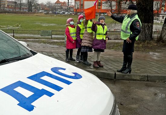 Kaliningrad schoolchildren study driving regulations