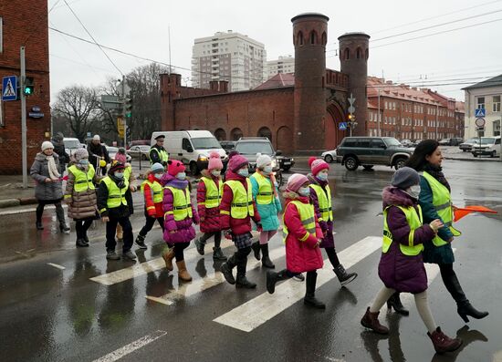 Kaliningrad schoolchildren study driving regulations