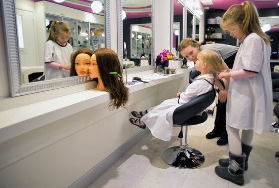 Kidzania game training park opens in Moscow