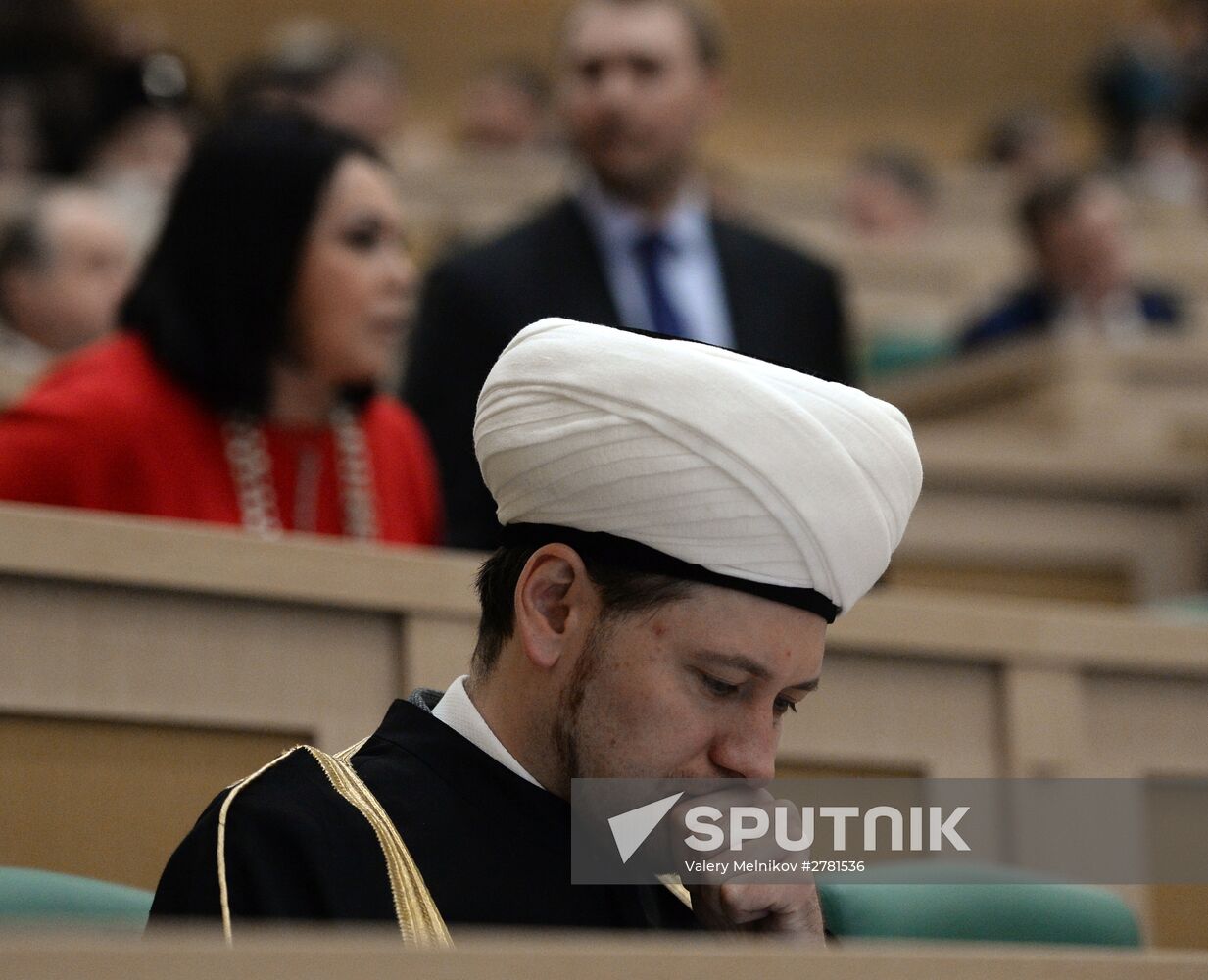 Fourth Christmas parliamentary meetnigs. Plenary meeting.