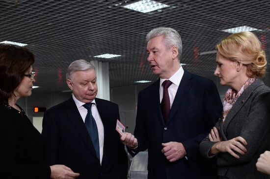 Moscow Mayor attends unveiling of new migration center