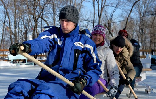 Vladivostok rowers build winter version of Dragon boat