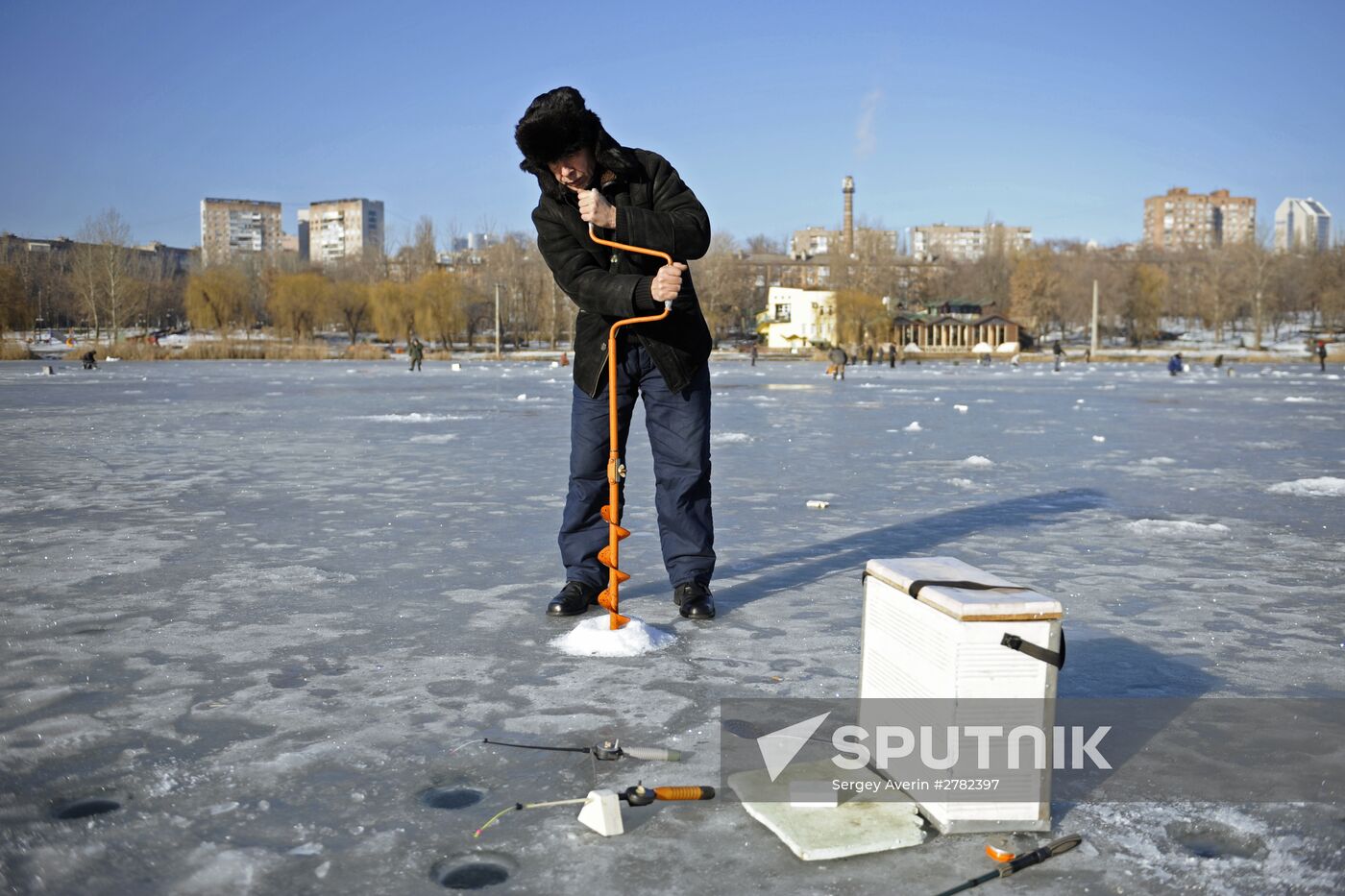 Winter fishing in Donetsk