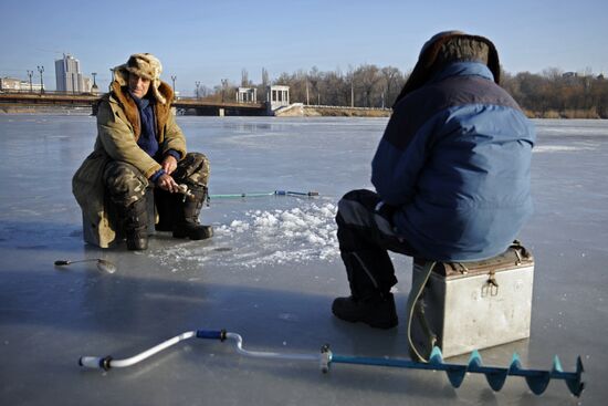 Winter fishing in Donetsk